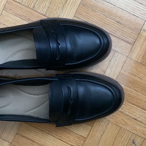 Clarks Women's Raisie Eletta Penny Loafers - Picture 5 of 5